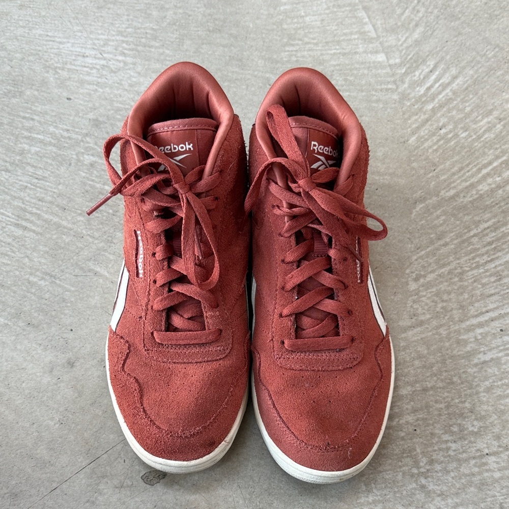 Reebok Women’s Mid-Top Suede Sneakers in Rust - Picture 2 of 7